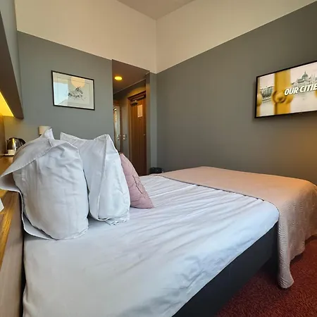 Hotell Bern By Rikas Tallinn