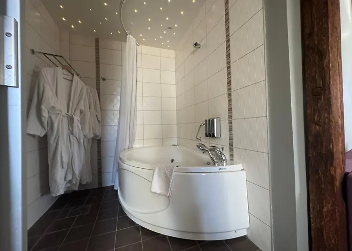 Bern By Rikas טאלין